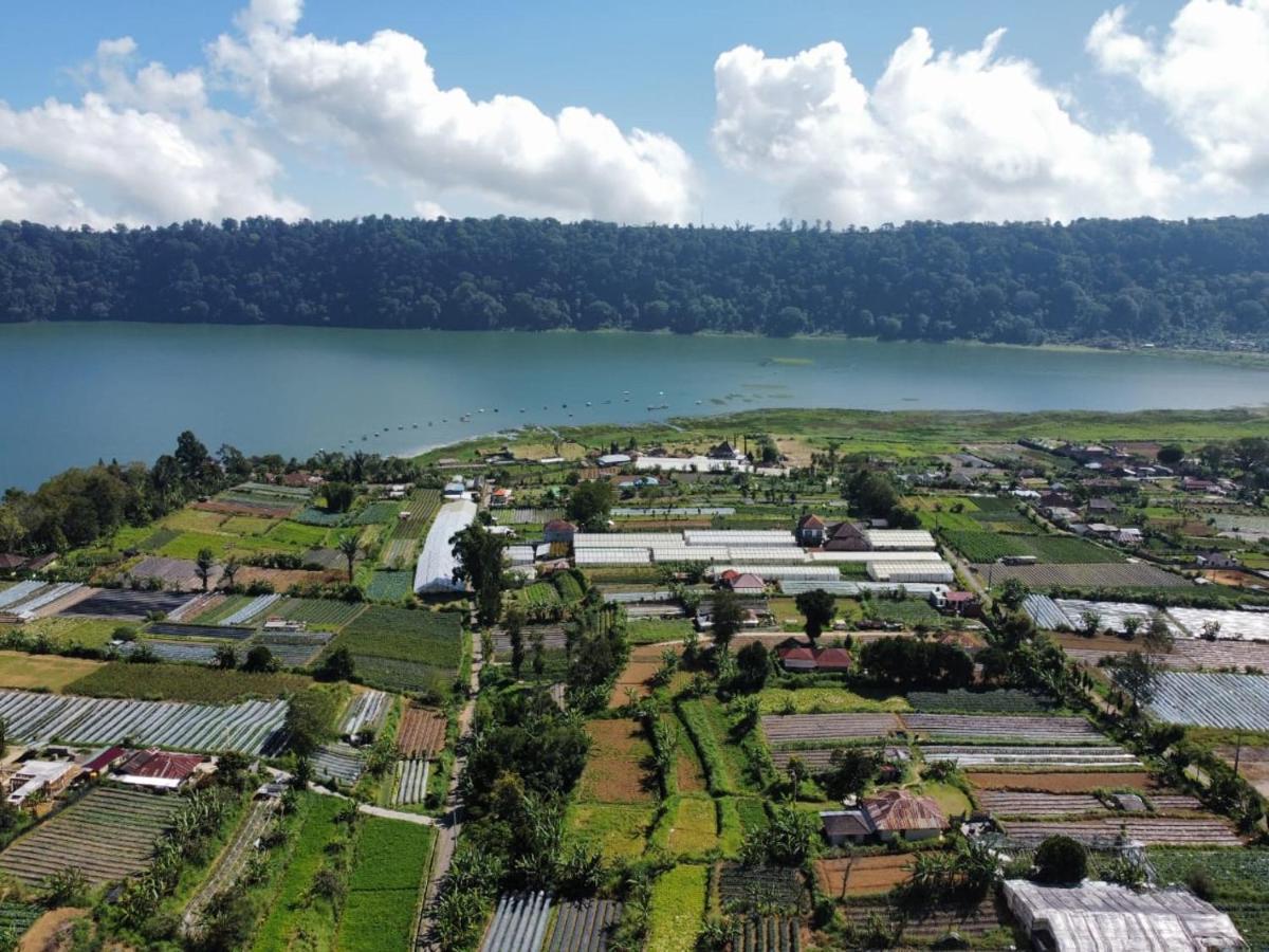 Buyan Lodge Lake View Villa Бедугул Экстерьер фото